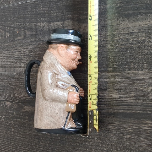 Royal Doulton Winston Churchill Creamer - Picture 6 of 6
